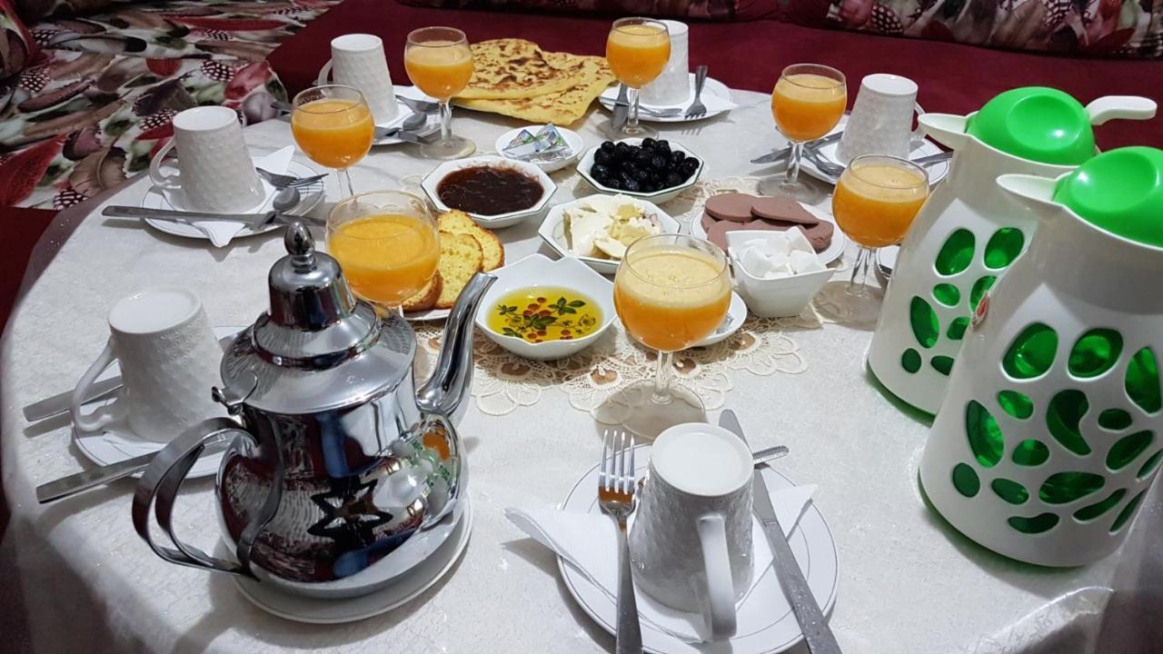 Hotel Nice 06 Midelt Bagian luar foto
